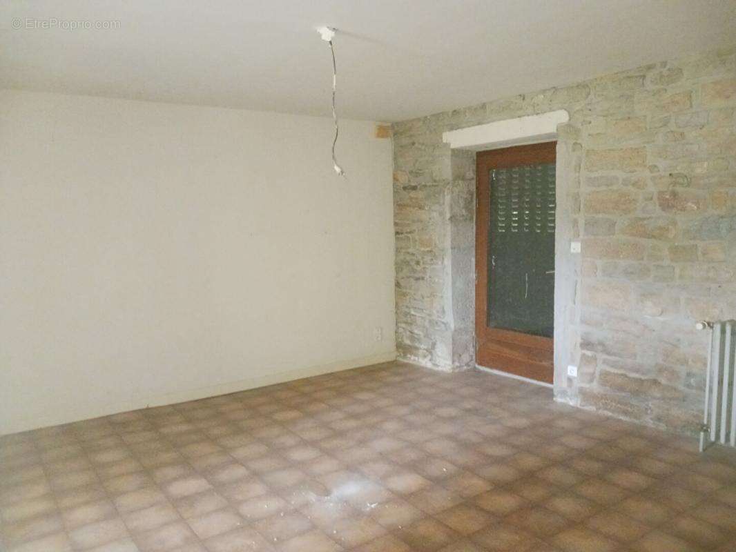 Maison à PERRIGNY
