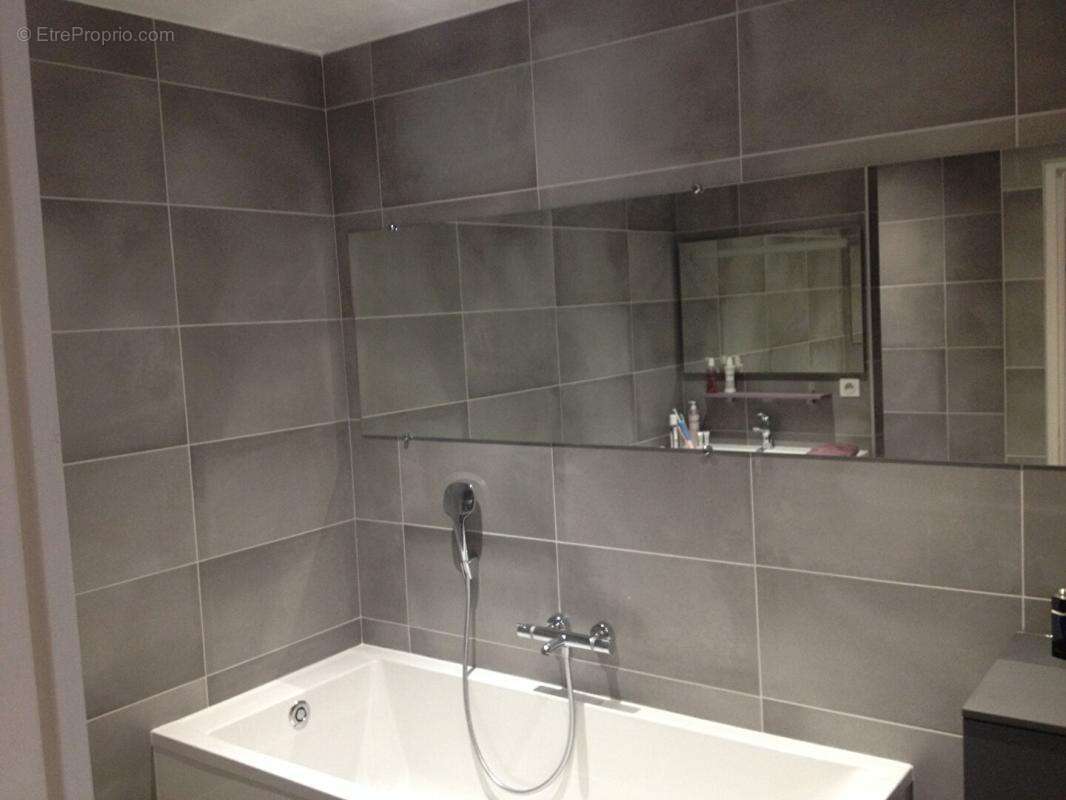 Appartement à ECOLE-VALENTIN