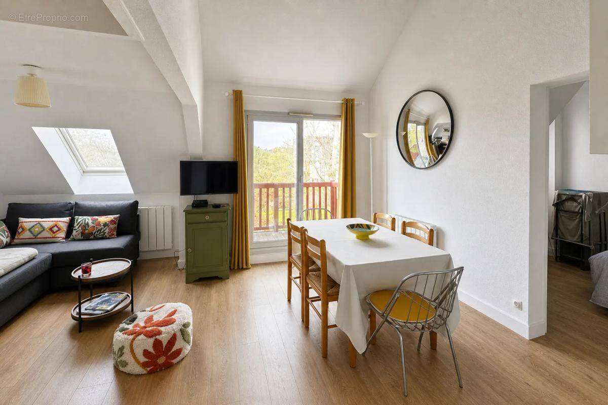 Appartement à TOURGEVILLE