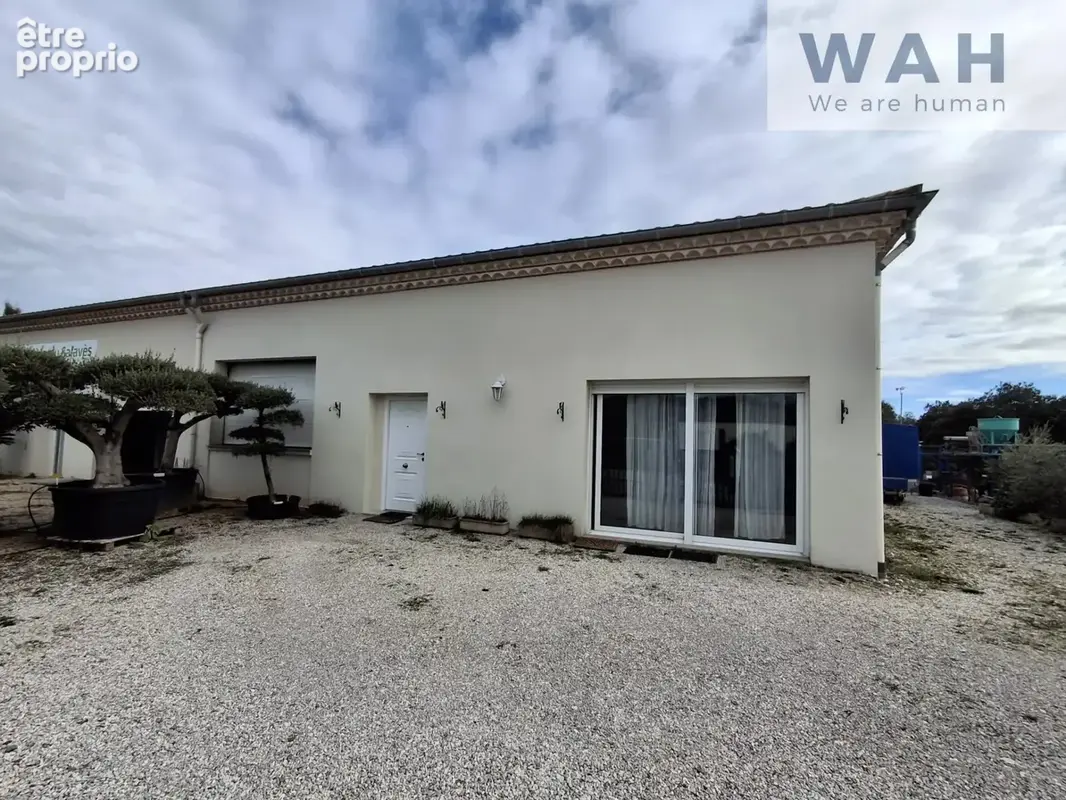 Local commercial - 240m2 - Sauve - photo 18