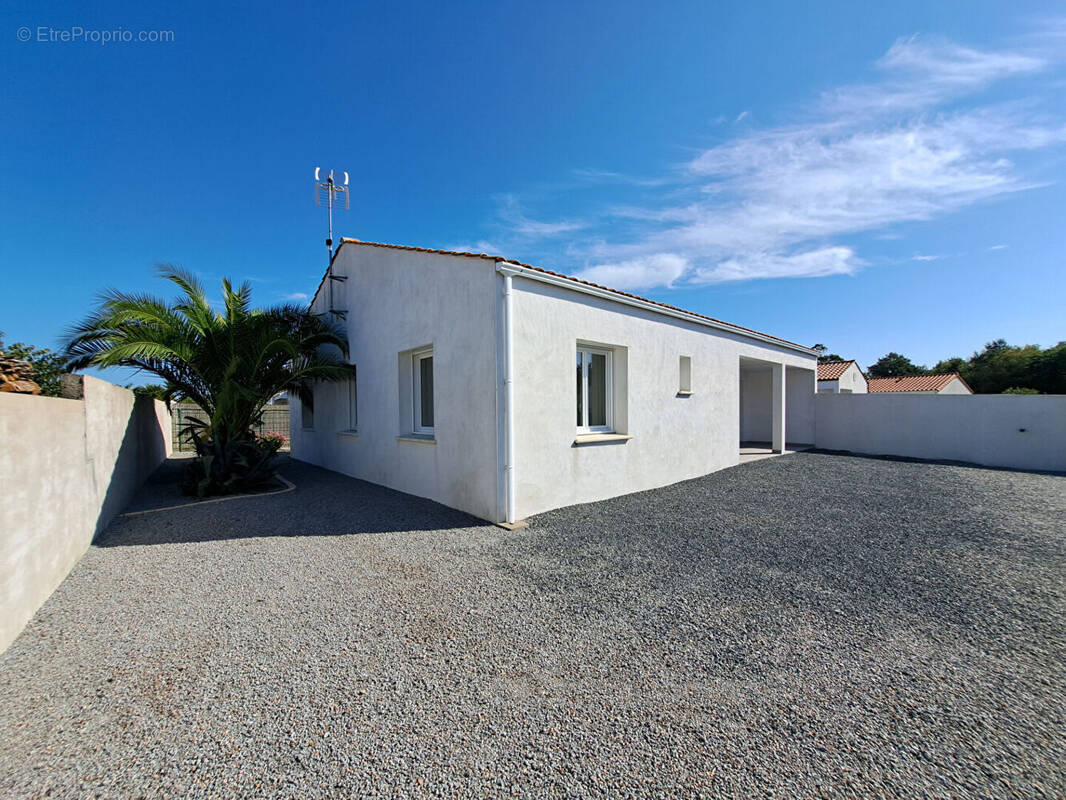 Maison à SALLERTAINE