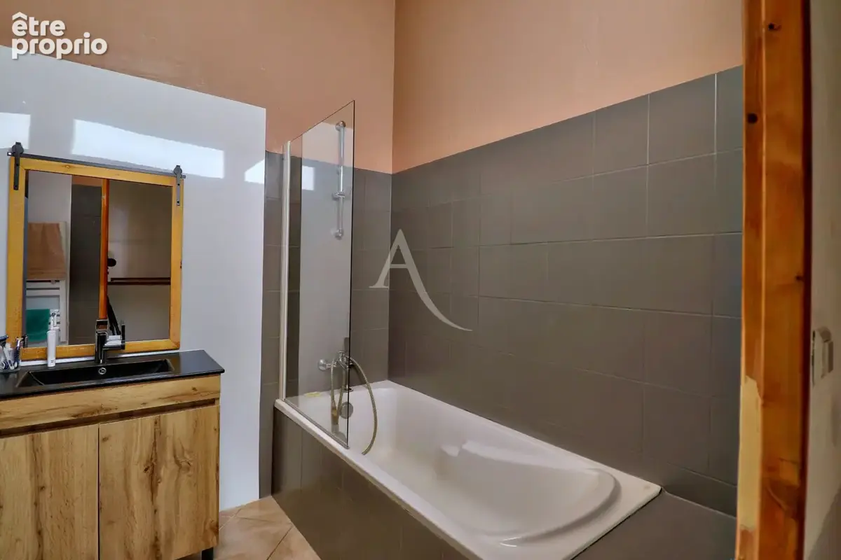 Charmante maison la verdière 84m2 (grand garage & exterieur) - photo 5