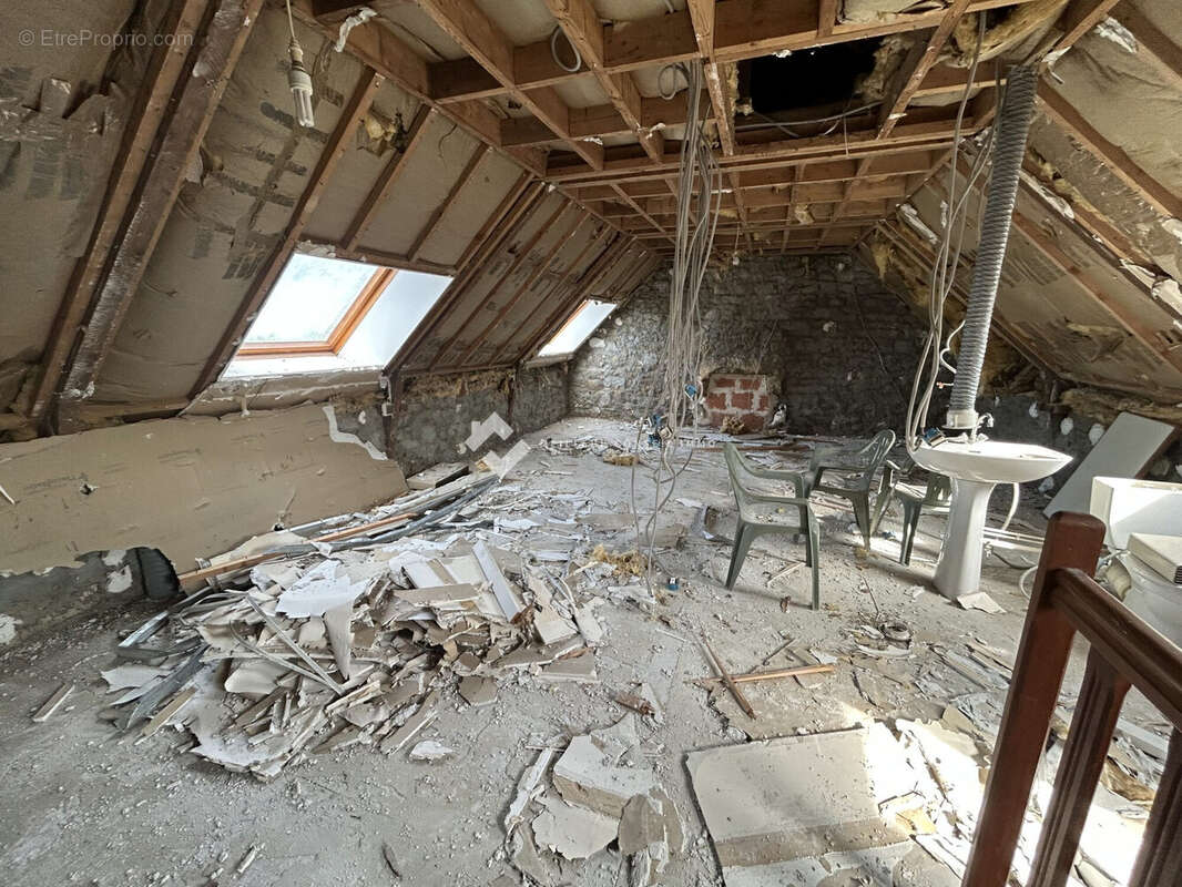 Maison 145 m² à Saint-Julien  - photo 9