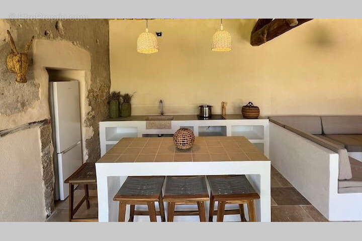 Maison à CHATEAUNEUF-DU-PAPE