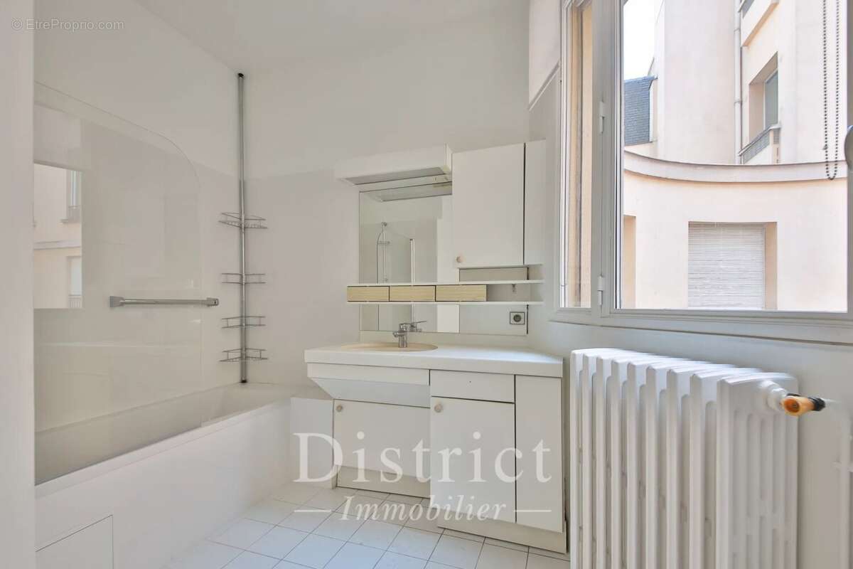 Appartement à PARIS-4E