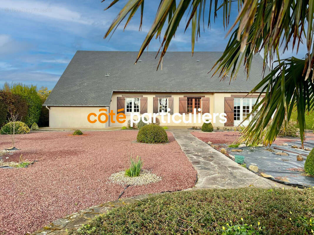 Maison à REMILLY-SUR-LOZON