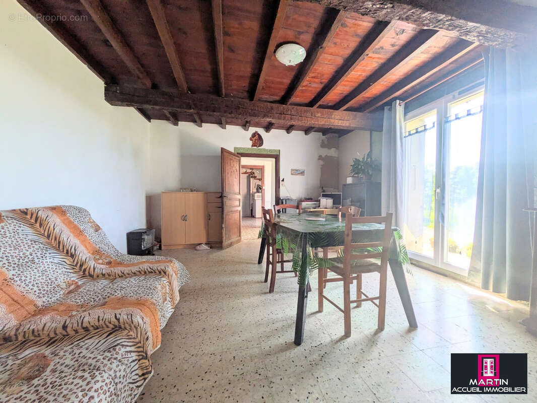 Maison à SAINTE-LIVRADE