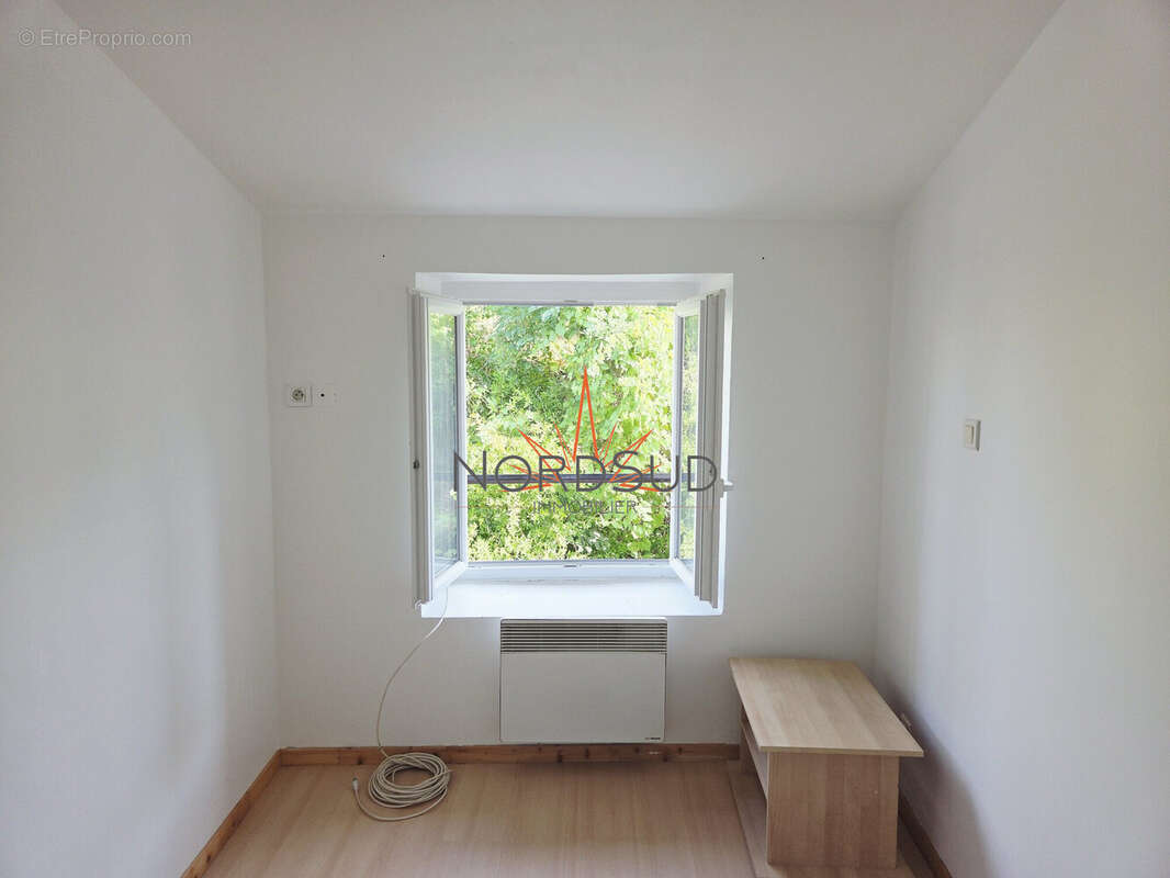 Maison 42 m² à Pourrieres  - photo 7