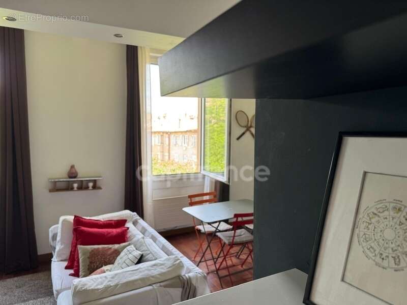 Appartement à MARSEILLE-6E