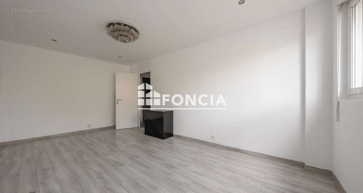 Appartement à CENON