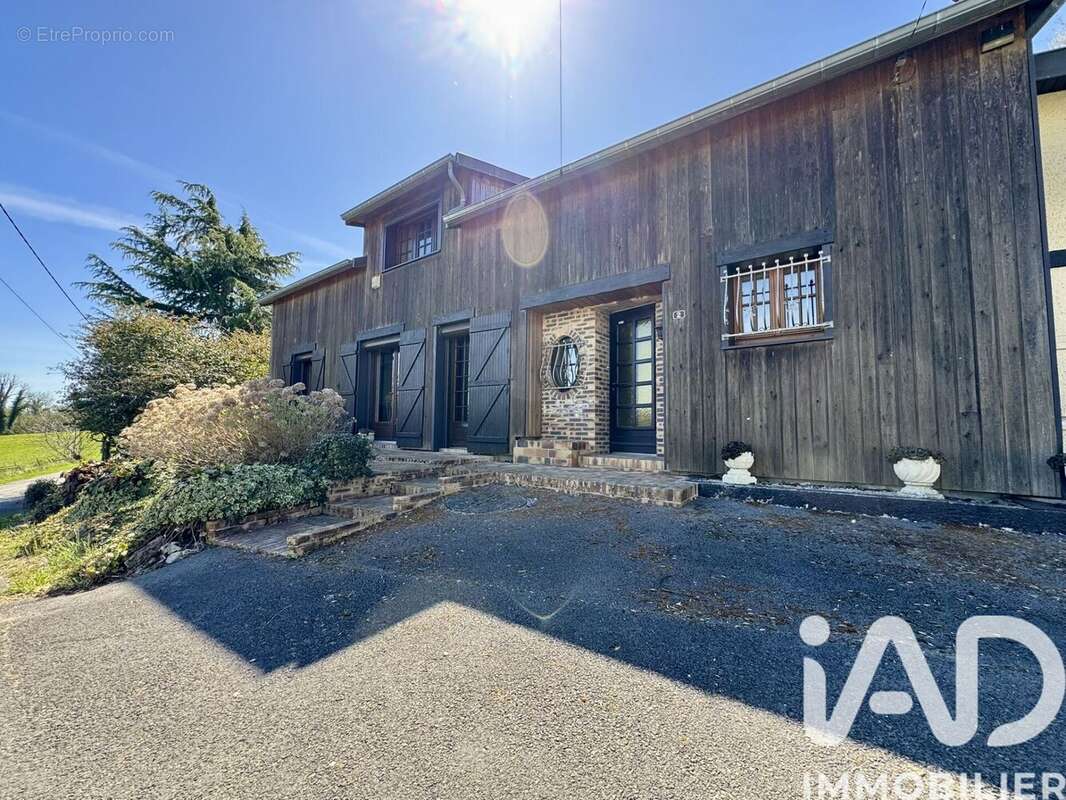 Maison 244 m² à Apremont  - photo 2