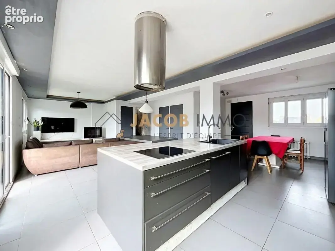 Maison de 107 m² au cœur de Milizac – 4 chambres - photo 4