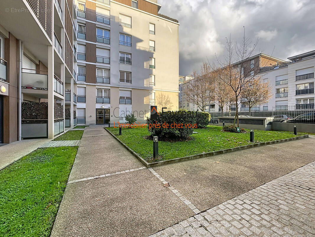 Appartement à THIAIS