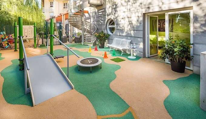 INVESTISSEMENT LOCATIF  Pégomas  Résidence EHPAD Les Jasmins de Cabrol  8.04% de rentabilité - photo 12
