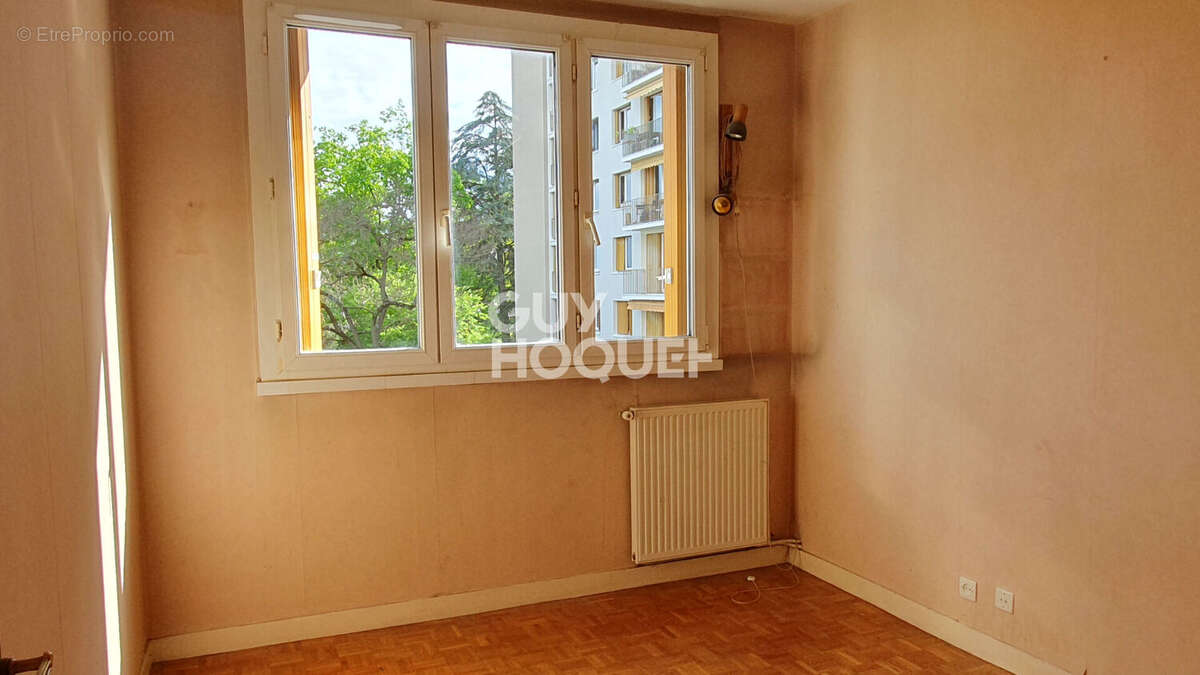 Appartement à LA MULATIERE