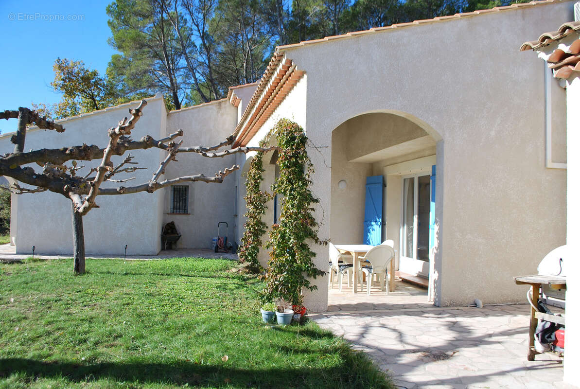 Maison à SAINT-ANTONIN-DU-VAR