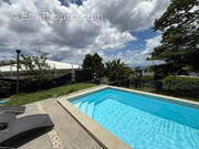 Maison à CASE-PILOTE