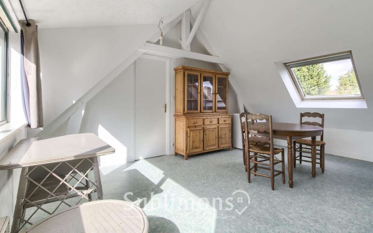 Maison à LA VRAIE-CROIX