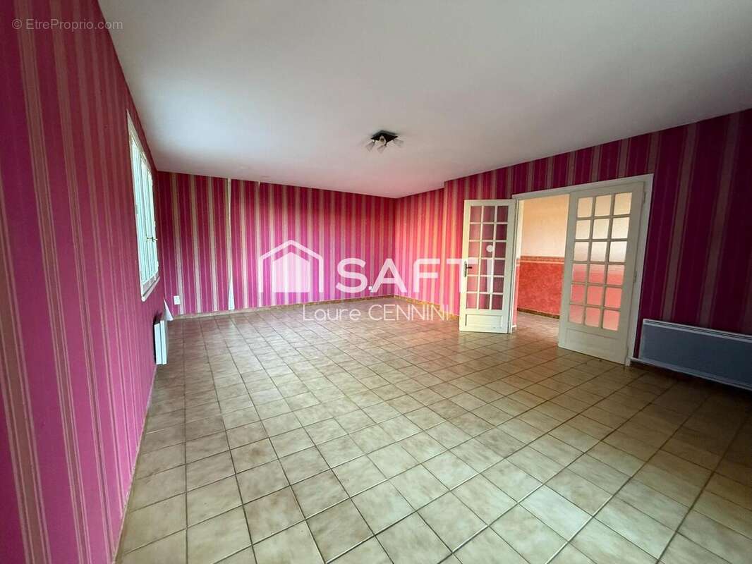 Photo 5 - Maison à VALREAS