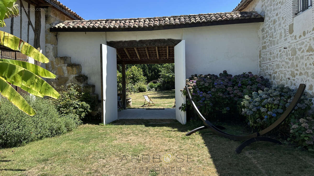 Maison à FAUILLET