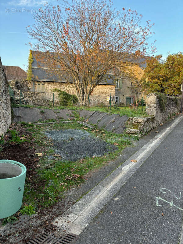 Maison à BENEVENT-L'ABBAYE