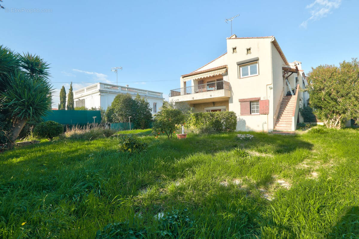 Maison à CAGNES-SUR-MER