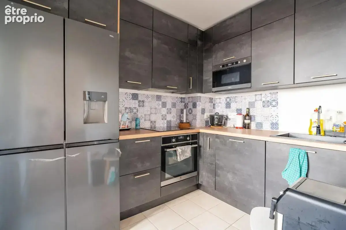 Appartement de 4 pièces de 85 m² à Stains - photo 4
