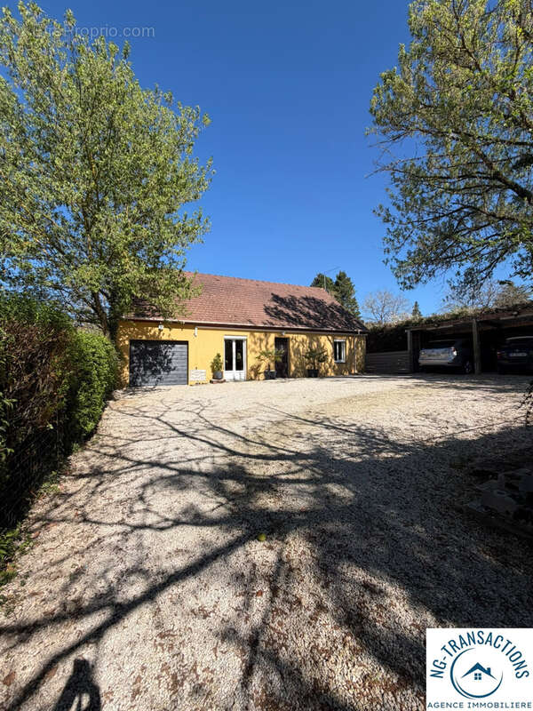 Maison à l'abri des regards de 170m2 - photo 2