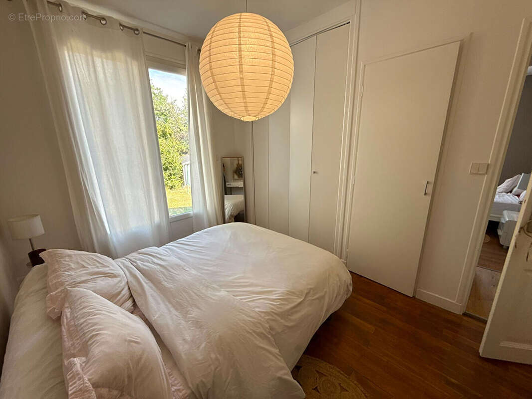 Maison de plain-pied de 132,17 m² avec piscine, 3 Chambres et terrain de 3 490 m² - photo 15