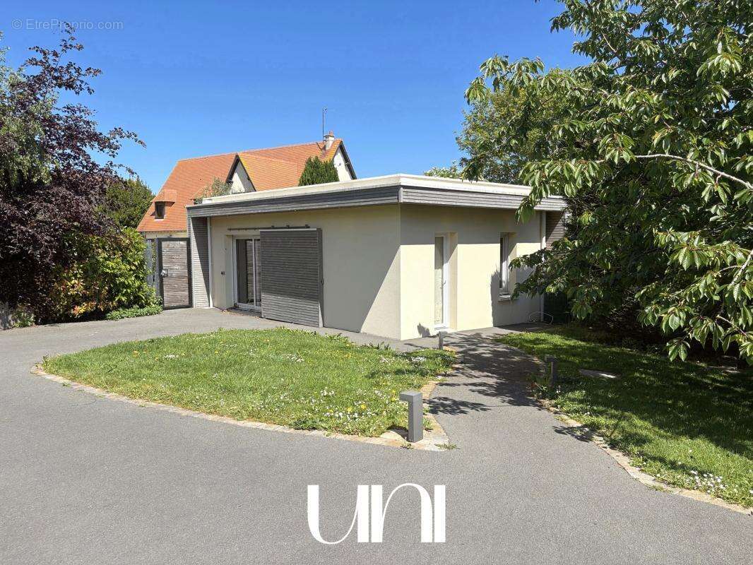 Maison à HERMANVILLE-SUR-MER