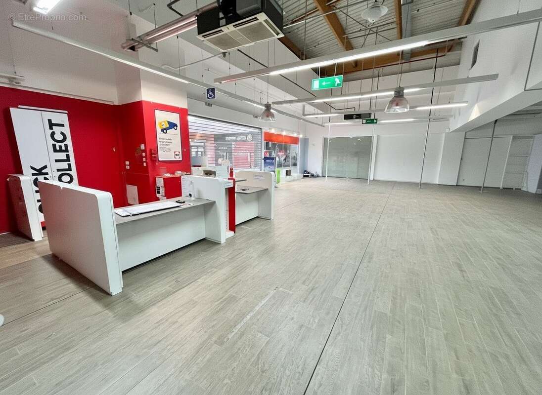 Commerce 560 m² à Mende  - photo 4
