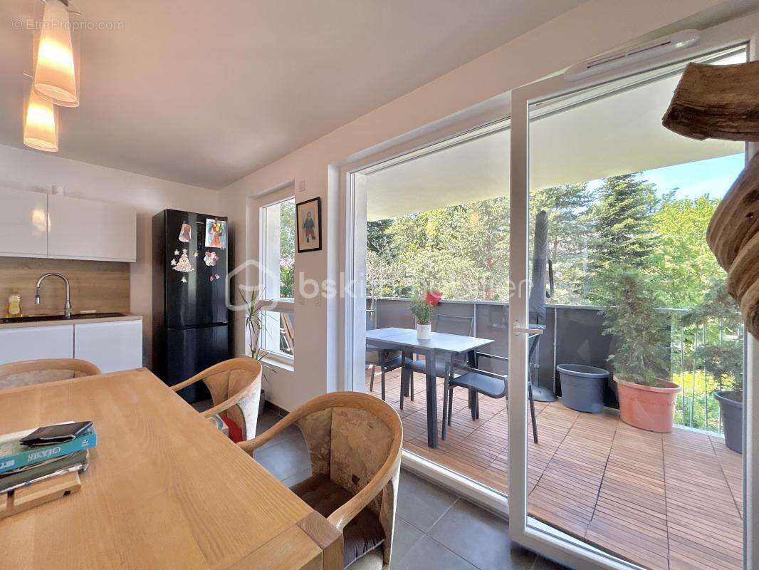 Appartement à COGNIN