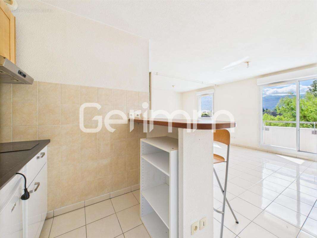 Appartement à SAINT-MARTIN-D&#039;HERES