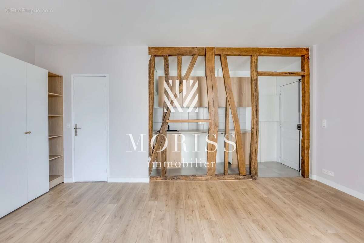 Appartement à PARIS-18E