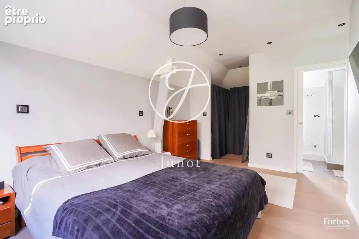 Chatou - EUROPE LES MAROLLES - 4 chambres - 152 m² - Terrain: 425 m² - photo 13