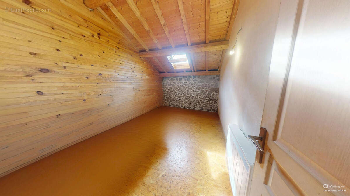 Maison en pierre de 177 m2 terrain de 130 m2 sur les hauteur de Bas en Basset - photo 10