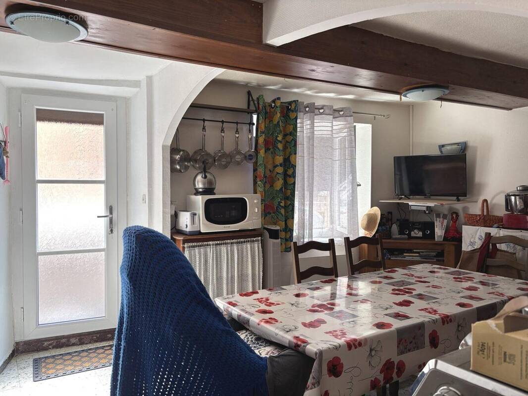 Maison à CUXAC-D&#039;AUDE