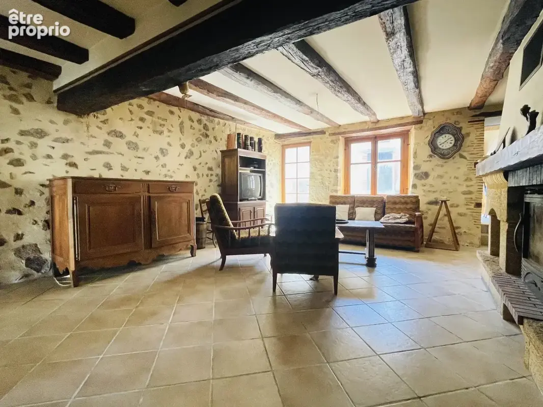 Maison à AVAILLES-LIMOUZINE