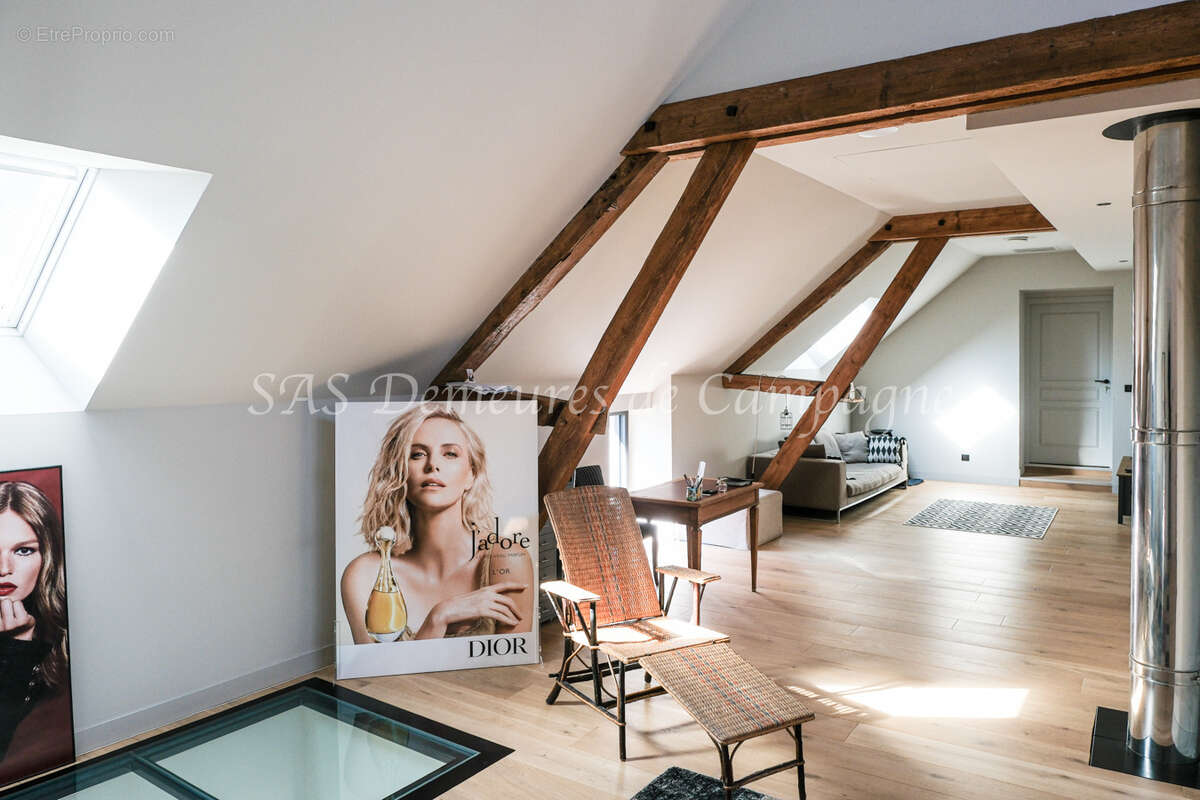 Maison à SAINT-SATUR