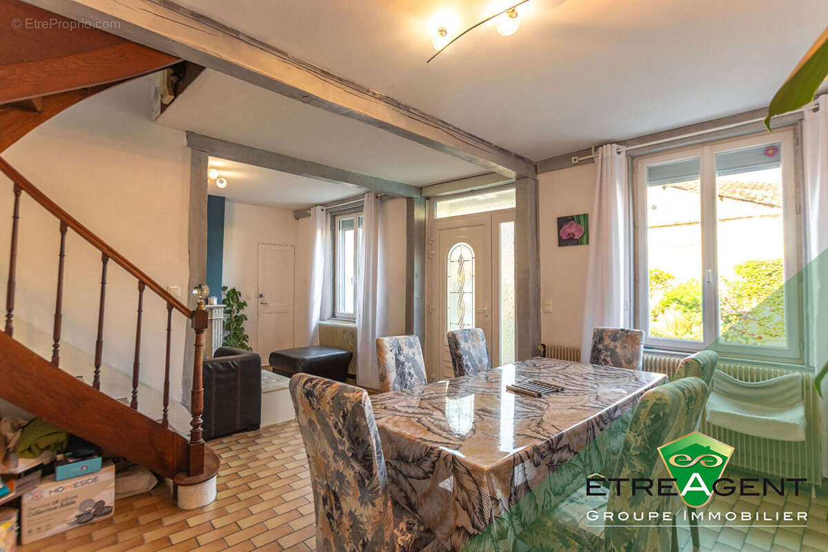 Maison BERNAY - 110 m² - 4 chambres - photo 4