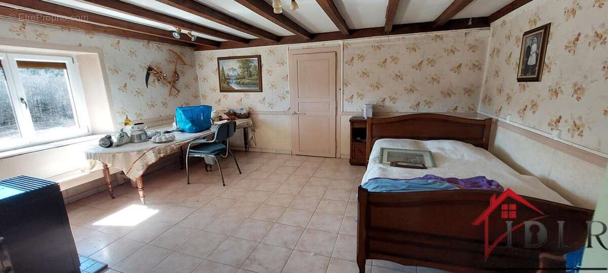 Ancienne ferme à renover avec étang,3 hectares de terrain - photo 23