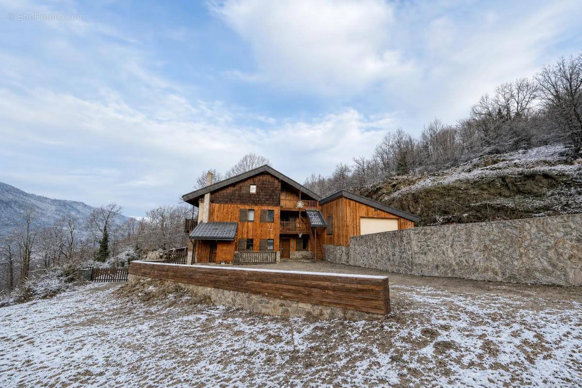 Maison à AX-LES-THERMES