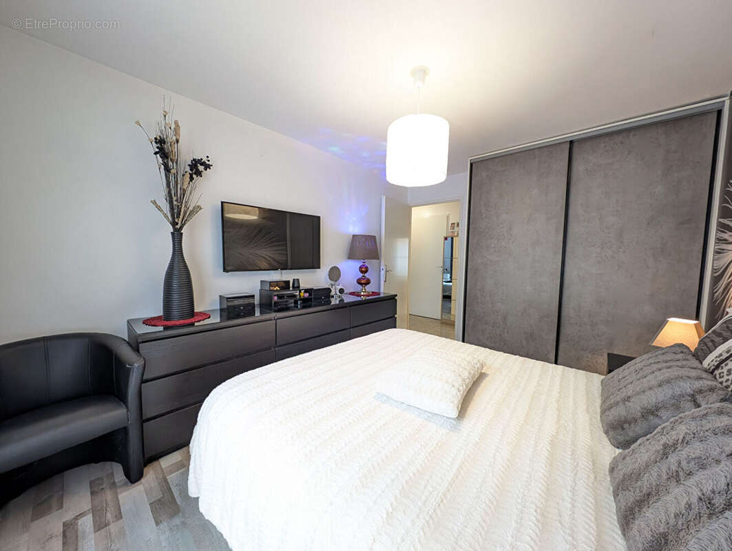 Appartement à NANTEUIL-LES-MEAUX