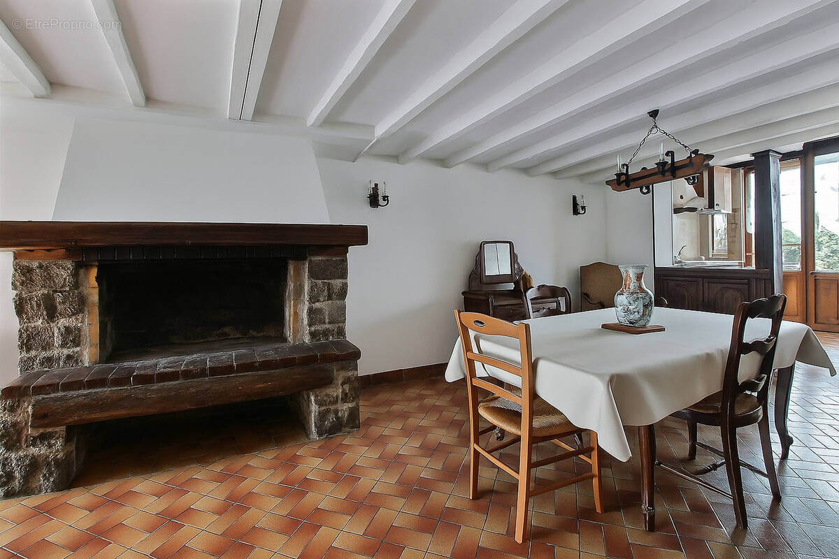 Maison à COLOMBES