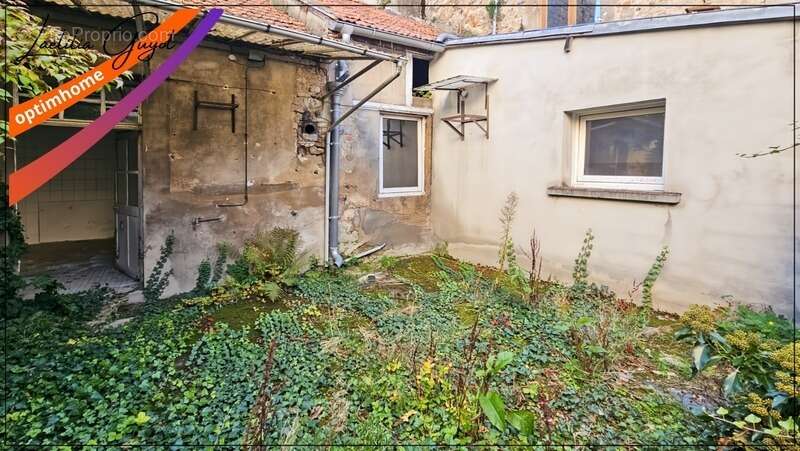 Appartement à SOUVIGNY