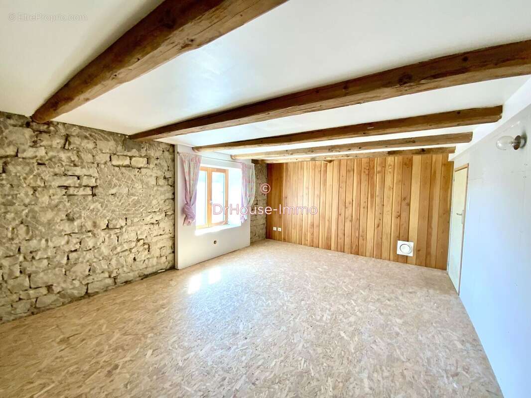 Maison 230 m² à Contrexeville  - photo 45