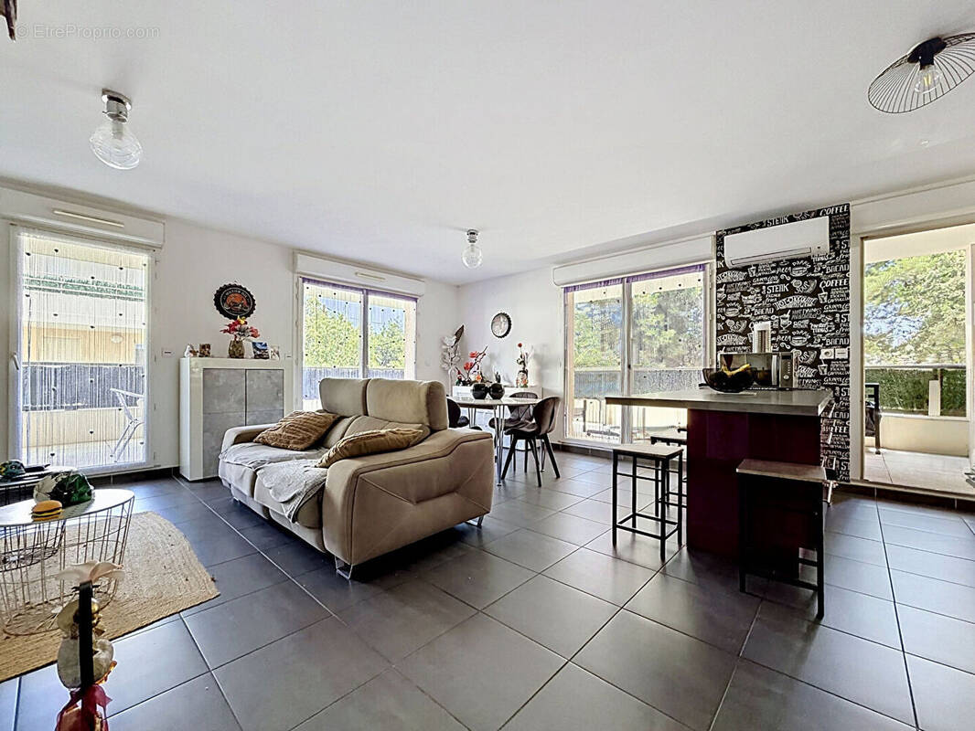 Appartement à MARSEILLE-13E