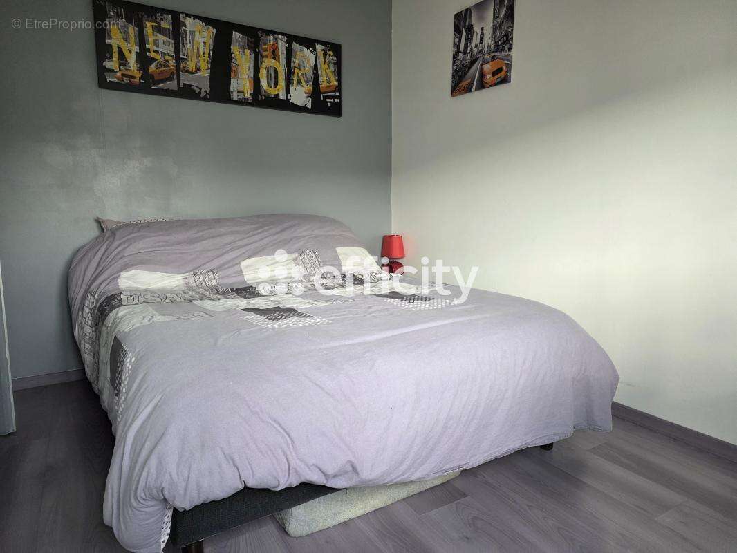 Maison à SAINTE-SOULLE