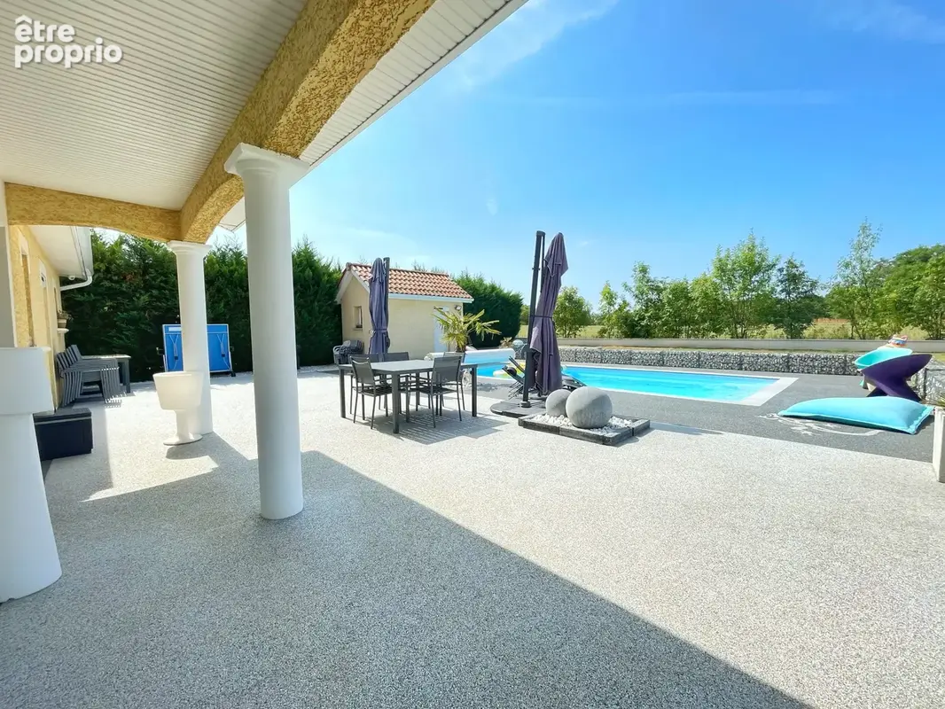 Villa avec piscine dans l'un des secteurs les plus prisés d'Irigny - photo 5