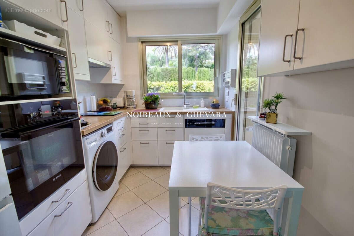 Appartement 80 m² à Le Cannet  - photo 5
